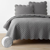 Scallop Quilt - Gray, Full/Queen
