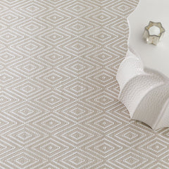 Diamond Handwoven Indoor/Outdoor Rug - Platinum, 3' x 5'