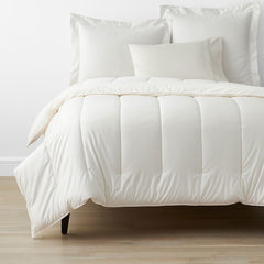 Classic Smooth Wrinkle-Free Sateen Comforter - Creme, Full/Queen