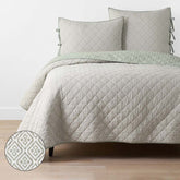 Tira Geo Reversible Quilt - Green, Full/Queen