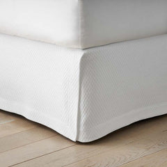 Matelassé 18 in. Bed Skirt - Textured Grid White, Queen