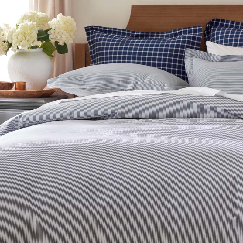 Classic Stripes and Plaids Cool Yarn-Dyed Cotton Percale Fitted Bed Sheet - Stripe White/Blue, Queen