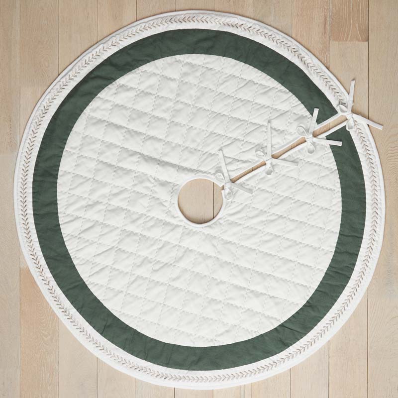Artisan Chic Tree Skirt