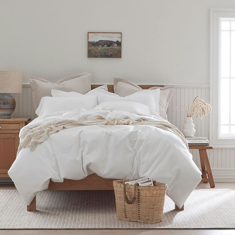 Classic Ultra-Cozy Cotton Velvet Flannel Fitted Bed Sheet - White, Queen