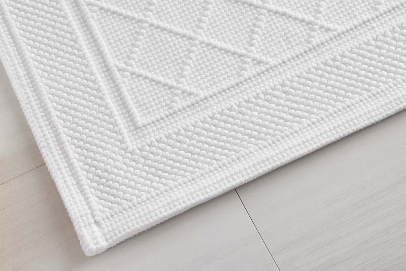 Flatwoven Textured Bath Mat - Diamond, 21 in. x 34 in.