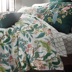 Peacock Classic Smooth Sateen Comforter - Cream, Full/Queen