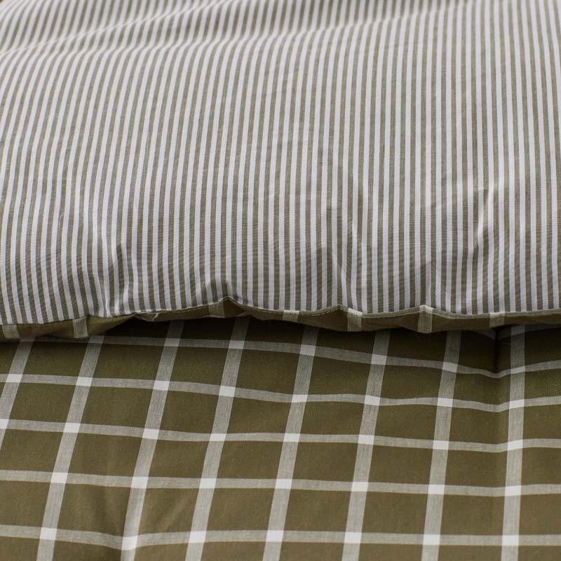 Classic Stripes and Plaids Cool Yarn-Dyed Cotton Percale Reversible Comforter - Windowpane Green, King/Cal. King