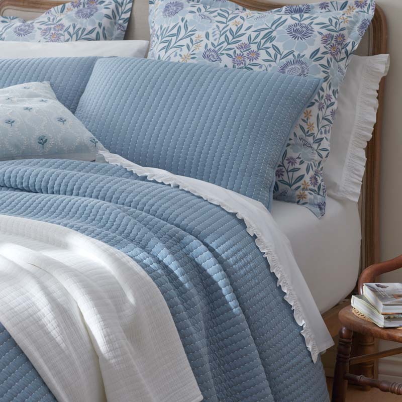 Fara Textured Kantha Quilt - Blue, Twin/Twin XL