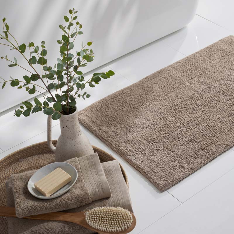 Plush Spa Solid Bath Towel - Mocha