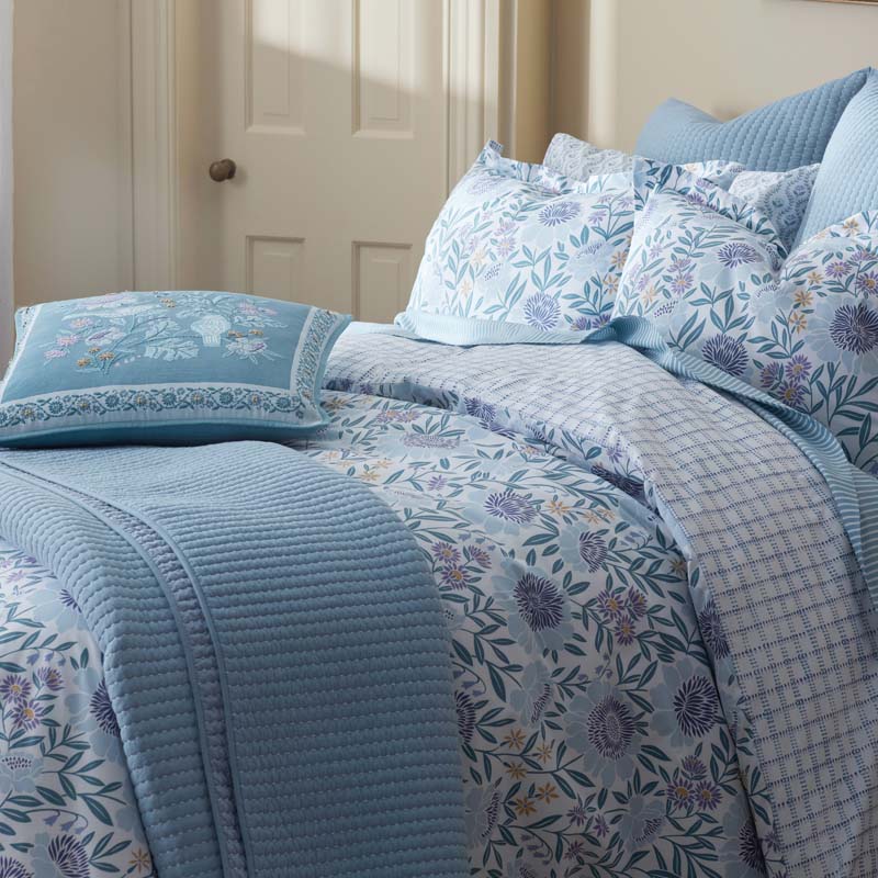 Fara Textured Kantha Quilt - Blue, King/Cal. King