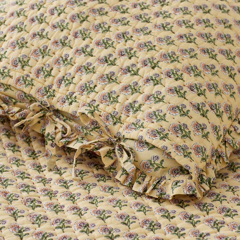Suhana Reversible Ruffle Quilt - Brick, King/Cal. King