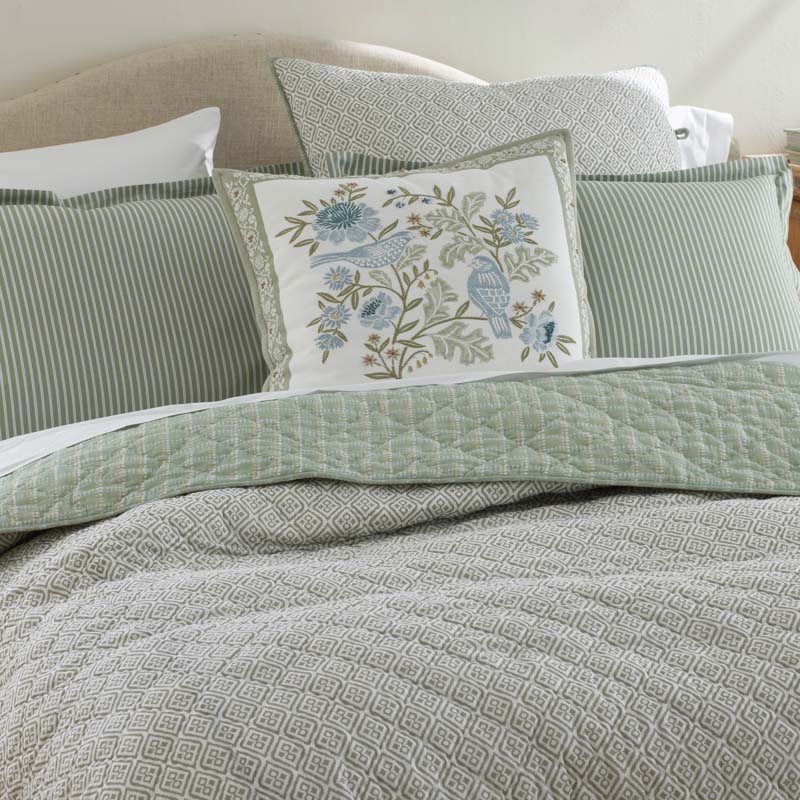 Tira Geo Reversible Quilted Sham - Green, Standard