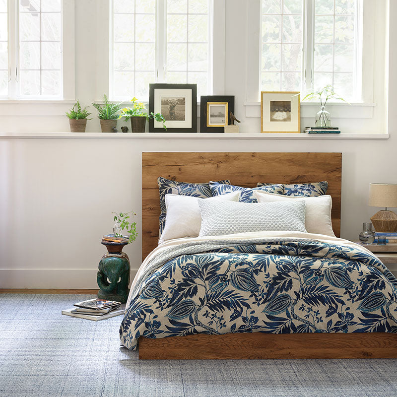 Harris Hand Hooked Wool Rug - Blue/Ivory, 8' x 10'