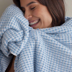 Textured Dot Bath Towel - Blue
