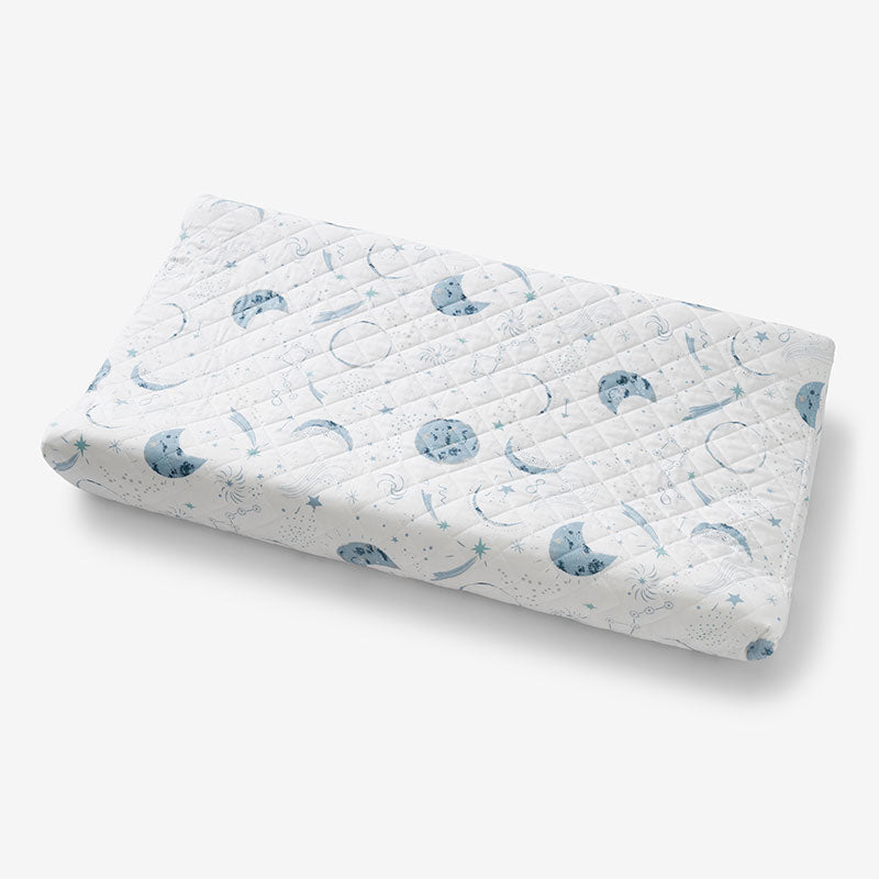Night Sky Classic Cool Organic Cotton Percale Quilted Changing Pad Cover - Blue