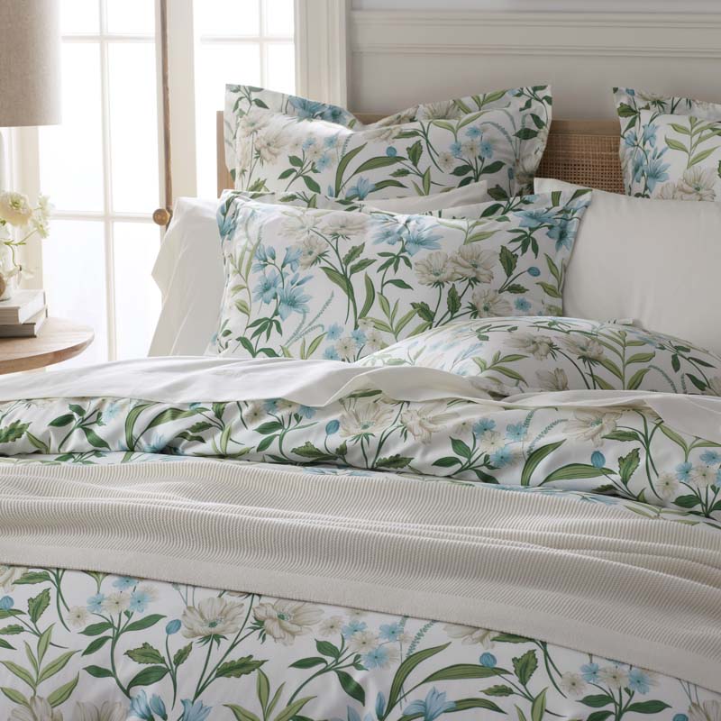 Gardenia Mist Premium Smooth Wrinkle-Free Sateen Comforter - Cream Multi, King/Cal. King