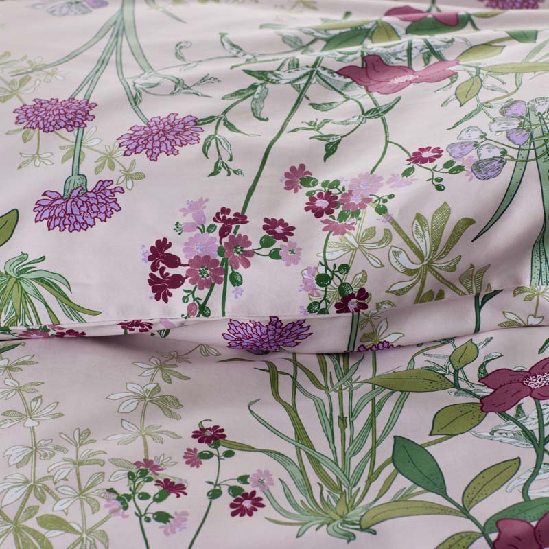 Bloom Meadow Classic Smooth Sateen Comforter - Blush, Twin/Twin XL