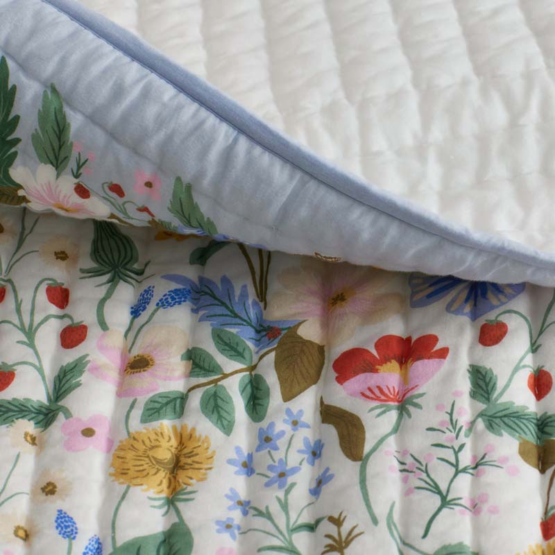 Strawberry Fields Quilt - Multi, Twin/Twin XL