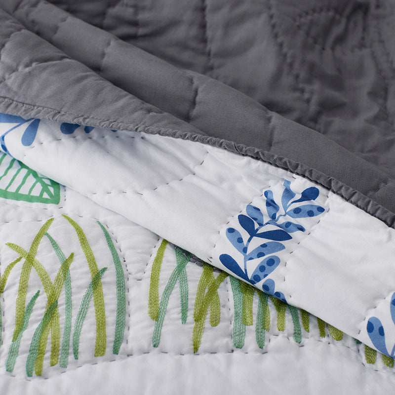 Jungle Quilt - White, Twin