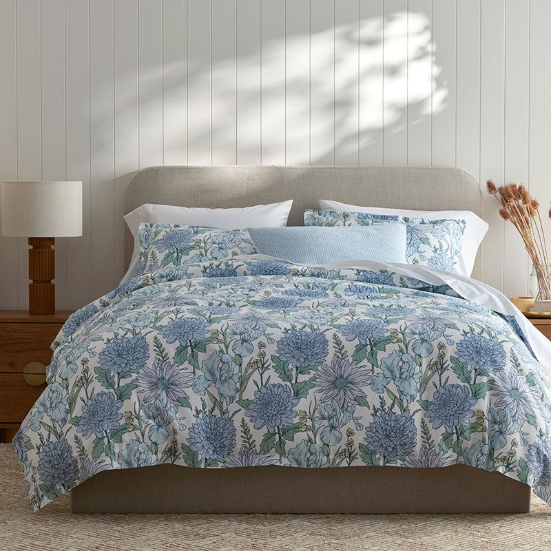 Garden Bliss Classic Smooth Sateen Flat Bed Sheet - Blue Multi, King/Cal. King