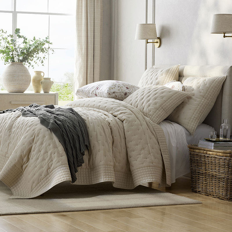 Pintuck Quilt - Oatmeal, King