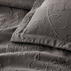 Putnam Cotton Matelassé Sham - Thyme
