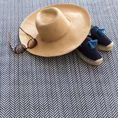 Herringbone Handwoven Reversible Indoor/Outdoor Rug - Navy, 8' x 10'