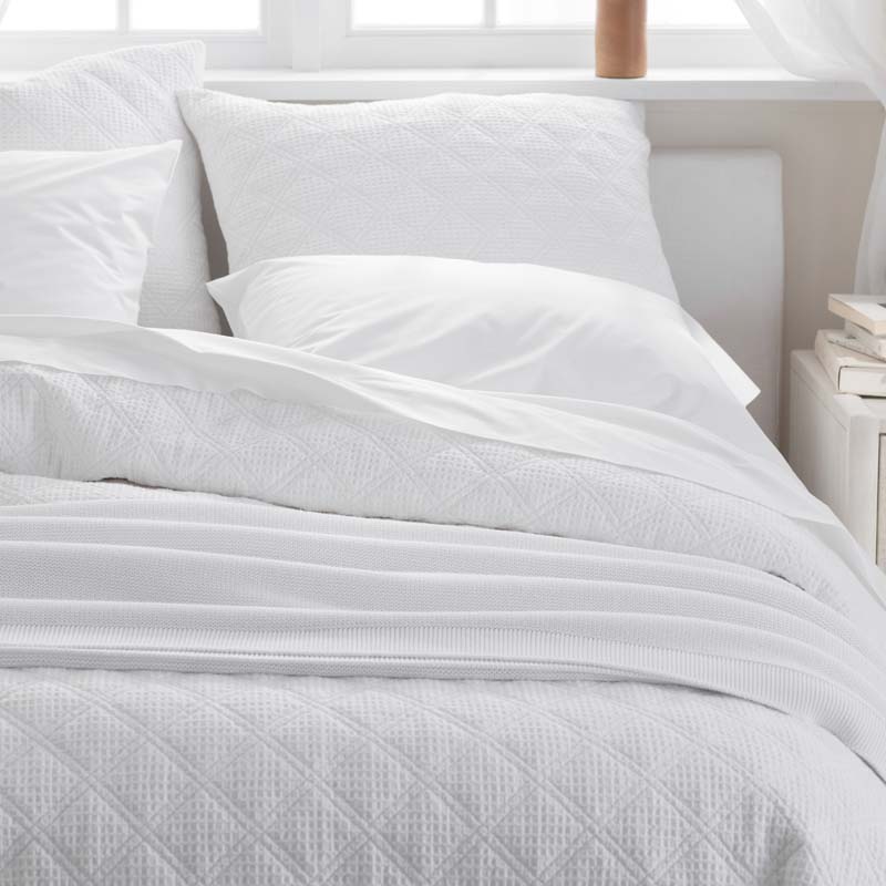 Waffle Quilt - White, King/Cal. King