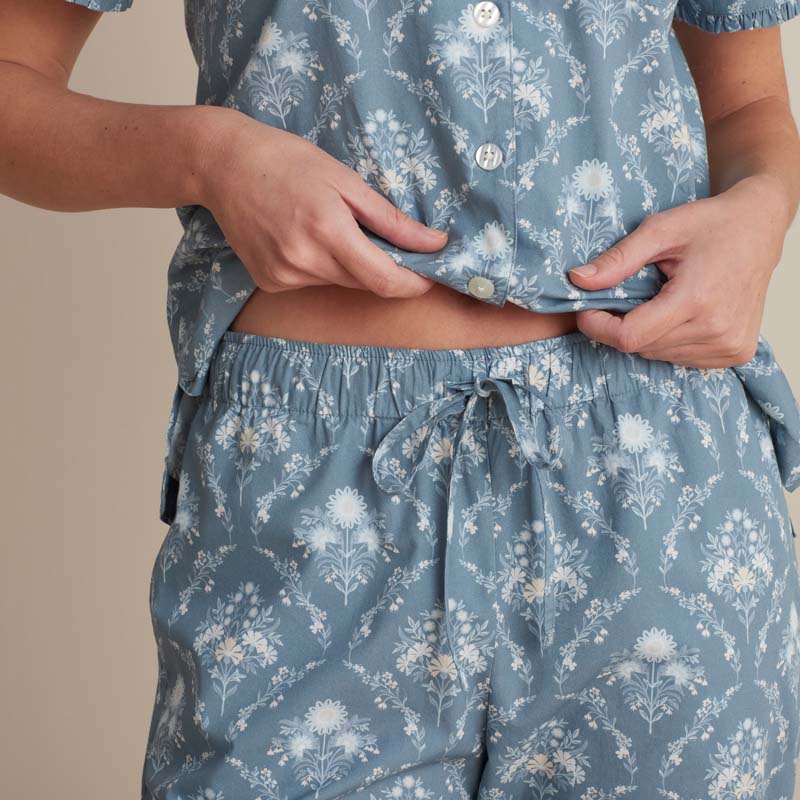 Printed Poplin Women's Short Sleeve Button-Down Pajama Set - Floral Spray, S