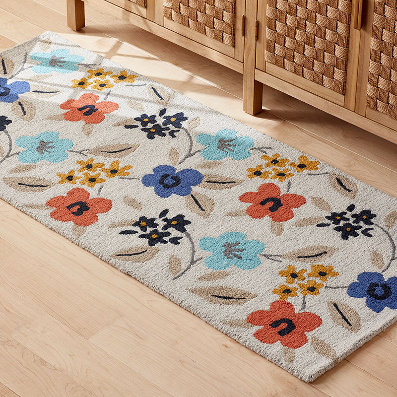 Hand-Hooked Indoor/Outdoor Rug - Claudia Floral, 24" x 36"