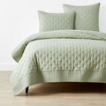 Pintuck Quilt - Light Sage, King