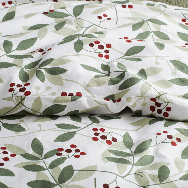 Holiday Print Classic Ultra-Cozy Cotton Velvet Flannel Duvet Cover - Berries and Leaves, Twin/Twin XL