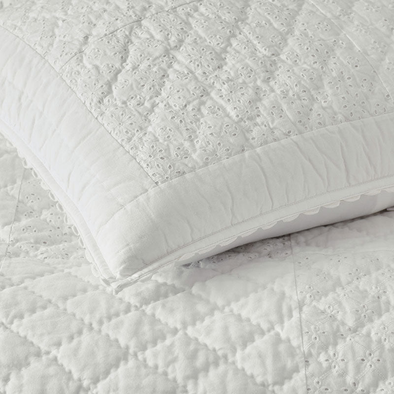 Vintage Eyelet Quilted Sham - White, Standard