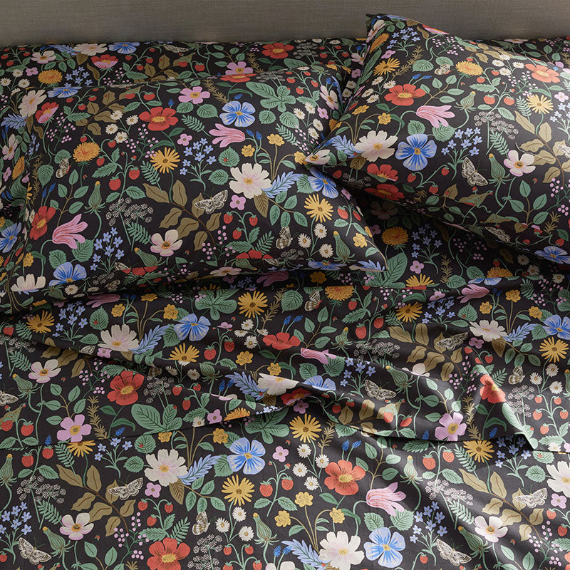 Strawberry Fields Classic Cool Cotton Percale Bed Sheet Set - Black Multi, Full