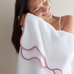 Scalloped Edge Bath Towel - Pink