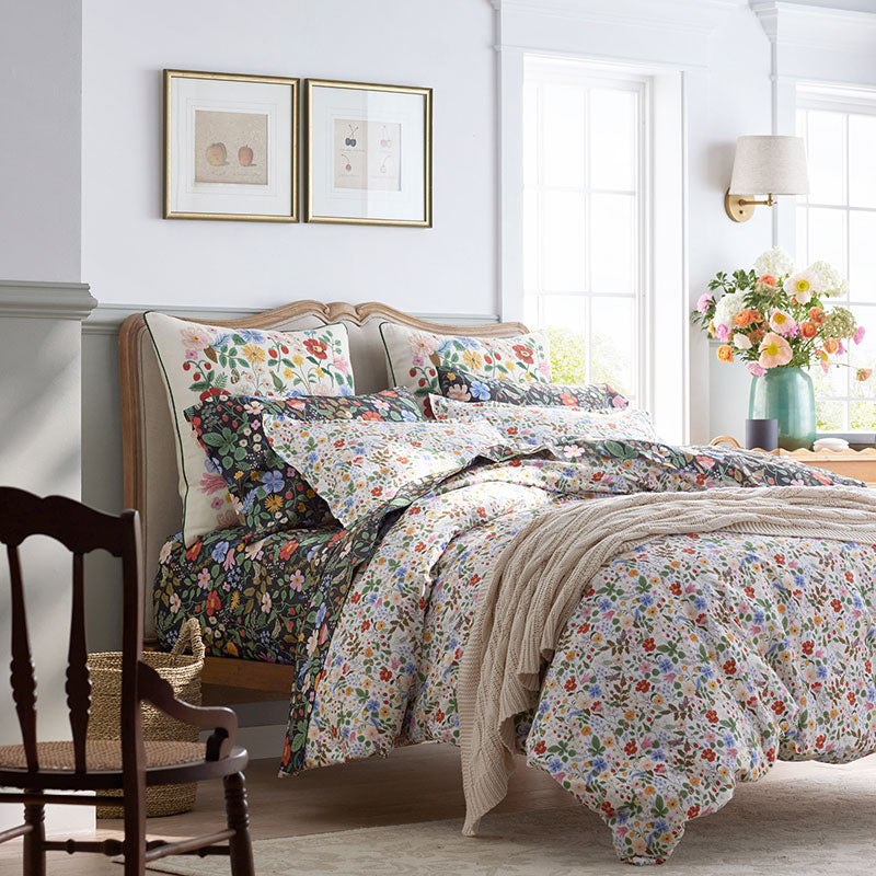 Strawberry Fields Classic Cool Cotton Percale Duvet Cover - White Multi, Twin/Twin XL