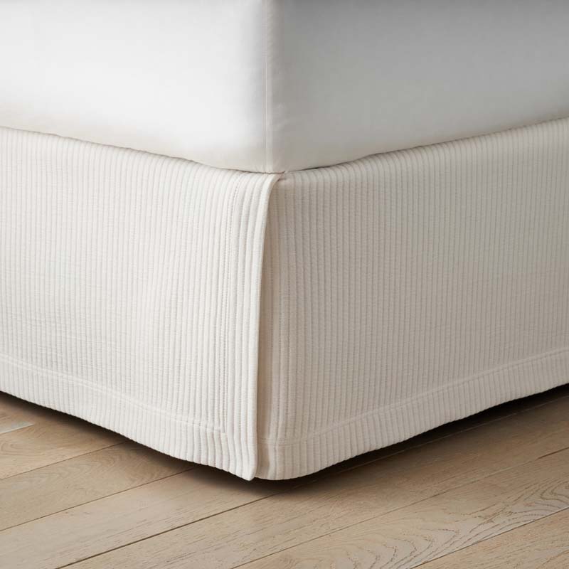 Matelassé 14 in. Bed Skirt - Vertical Stripe Ivory, Full