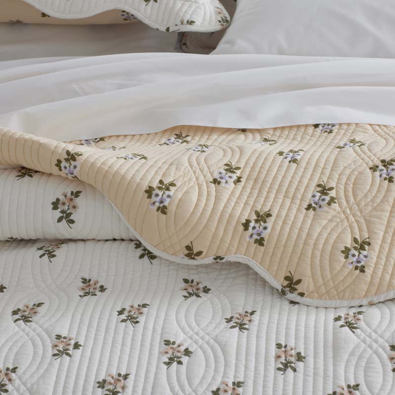 Flower Delight Reversible Quilt - Ivory, King/Cal. King