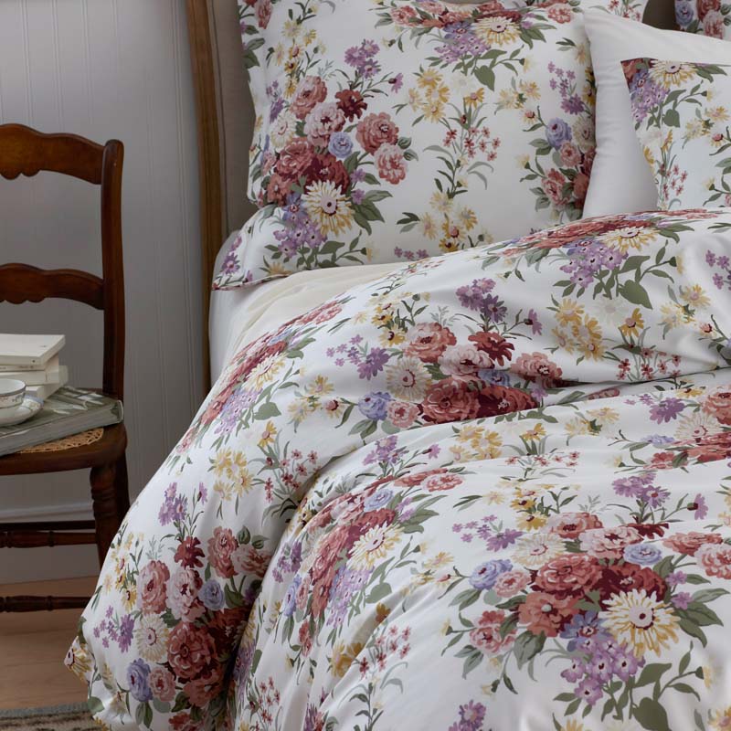 Nature's Bouquet Classic Smooth Sateen Flat Bed Sheet - Cream Multi, Queen