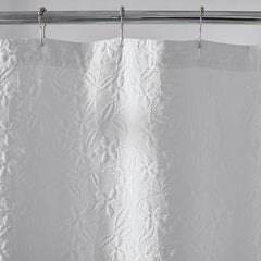 Leaf Matelassé Shower Curtain - White