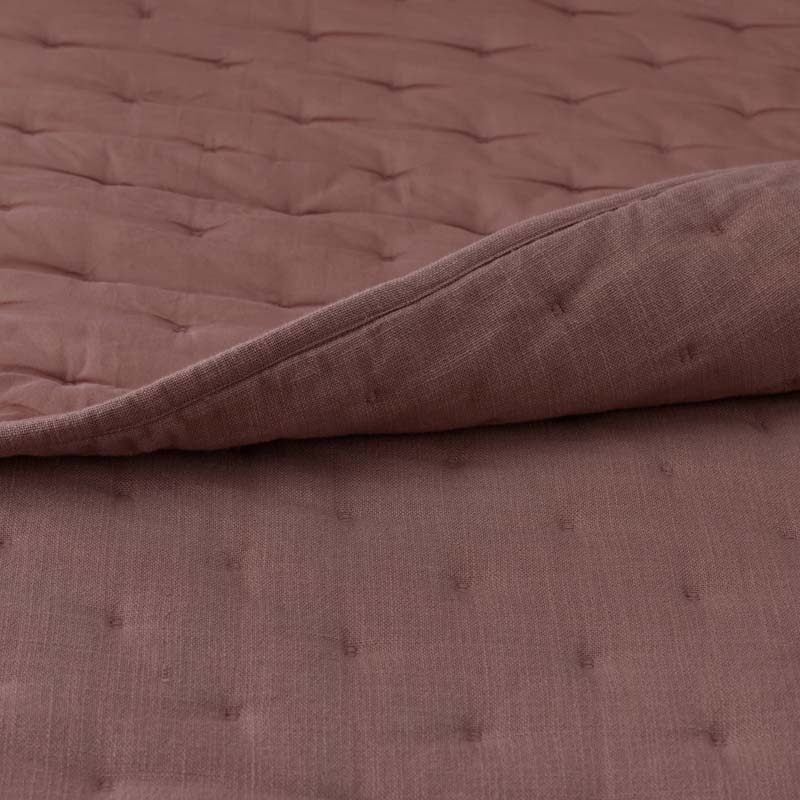 Petite Tufted Quilt - Brick, Full/Queen