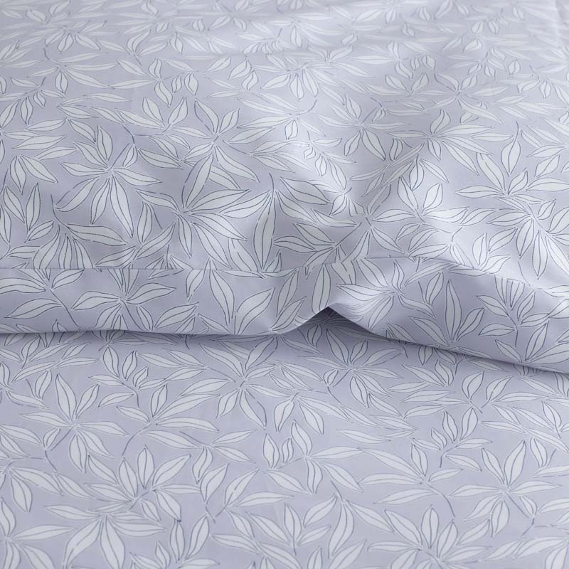 Whispering Petal Classic Smooth Sateen Pillowcase Set - Lilac, King