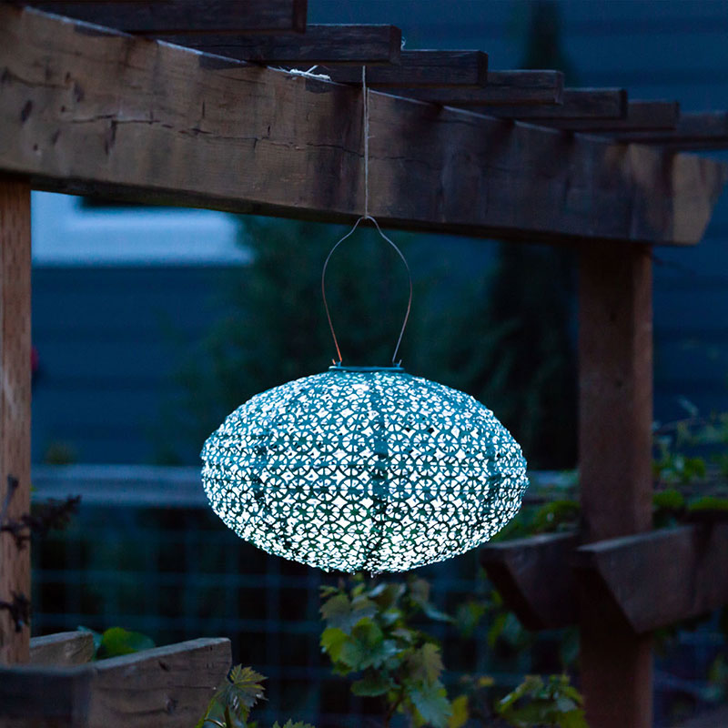 Soji™ Stella Oval Solar Outdoor Lantern, 9"