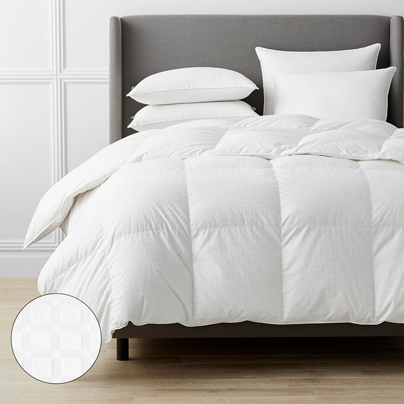 Luxe Royal Down Alternative Light Warmth Comforter - White, Full/Queen