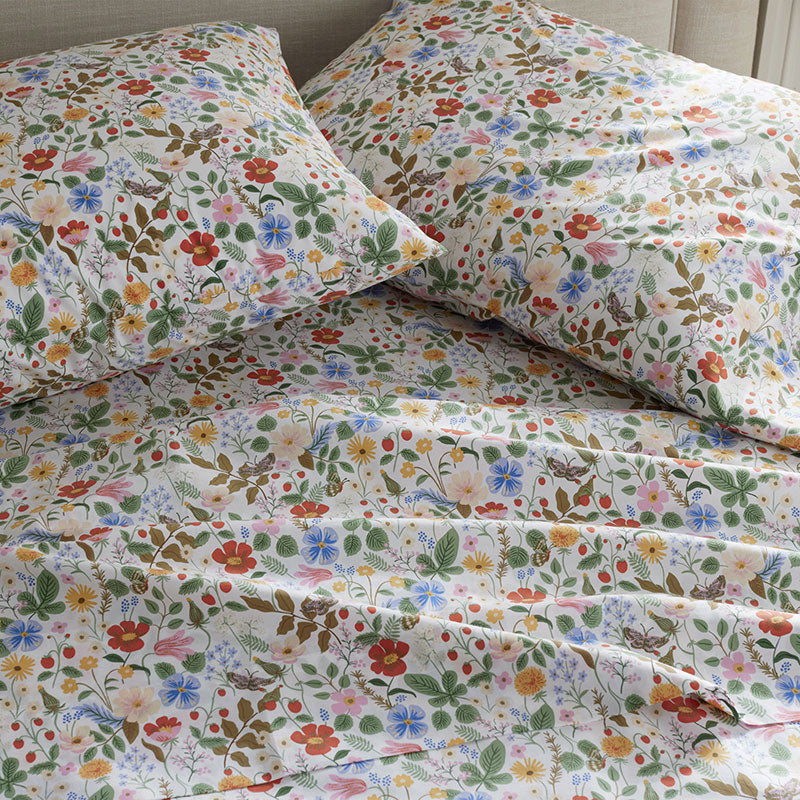 Strawberry Fields Classic Cool Cotton Percale Flat Bed Sheet - White Multi, Queen