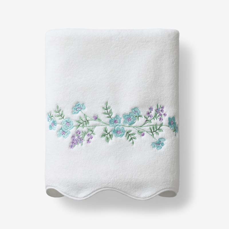 Embroidered Scallop Bath Towel - Flower