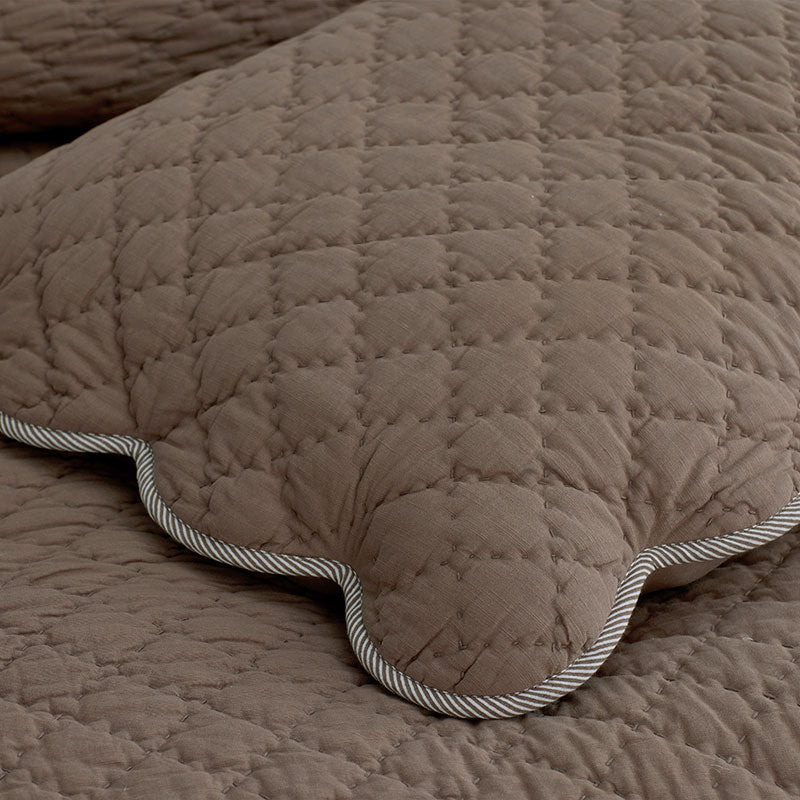 Scallop Quilted Sham - Pinecone, King