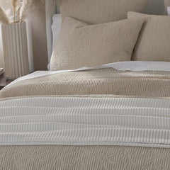 Tinsley Leaf Quilt - Beige Tan, King/Cal. King