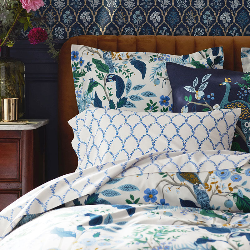 Peacock Classic Smooth Sateen Sham - Ivory Multi, Euro