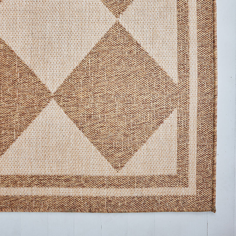 Diamond Checkered Outdoor Rug -  Natural, 2' x 3'